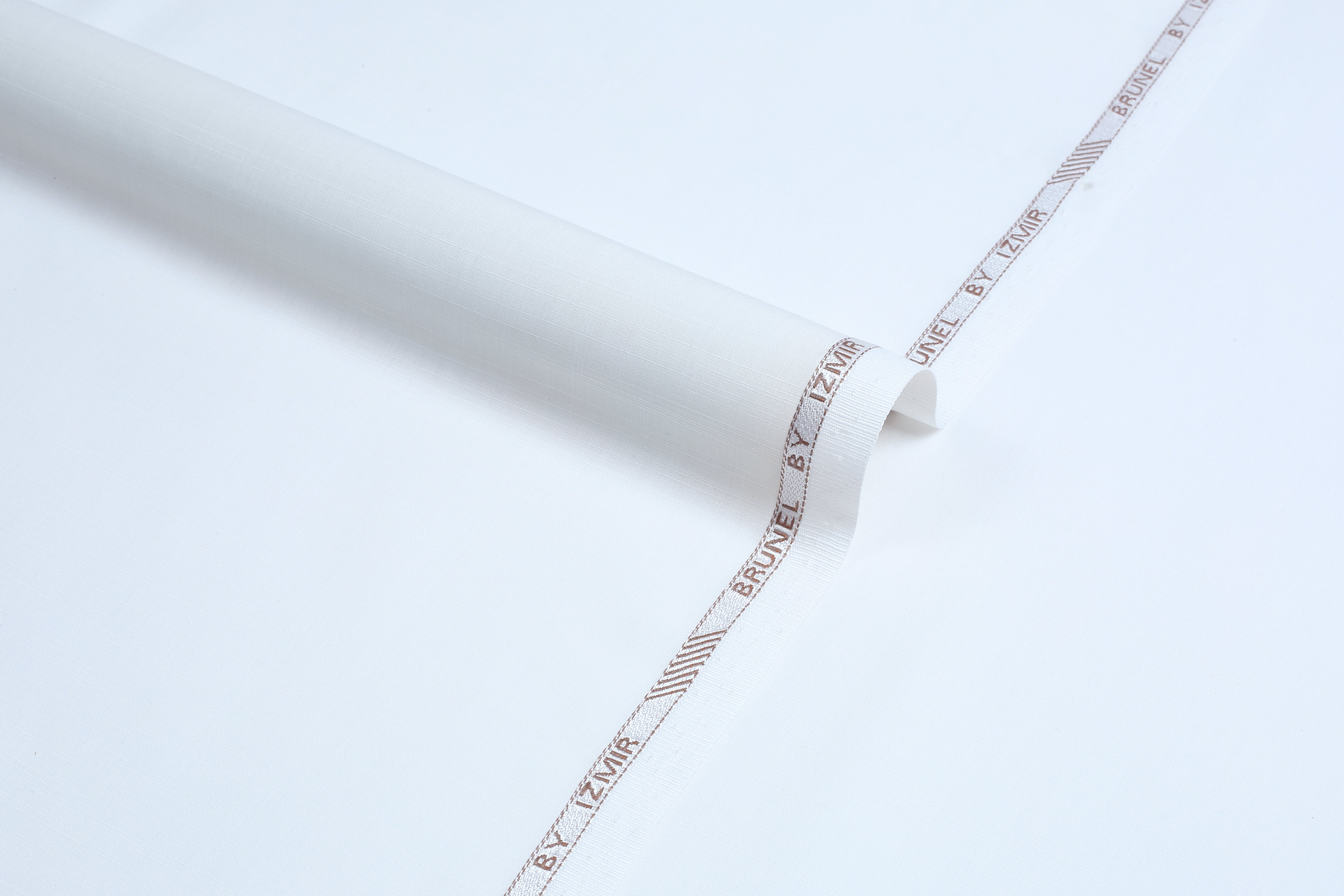 Brunel White - Slub Wash & Wear