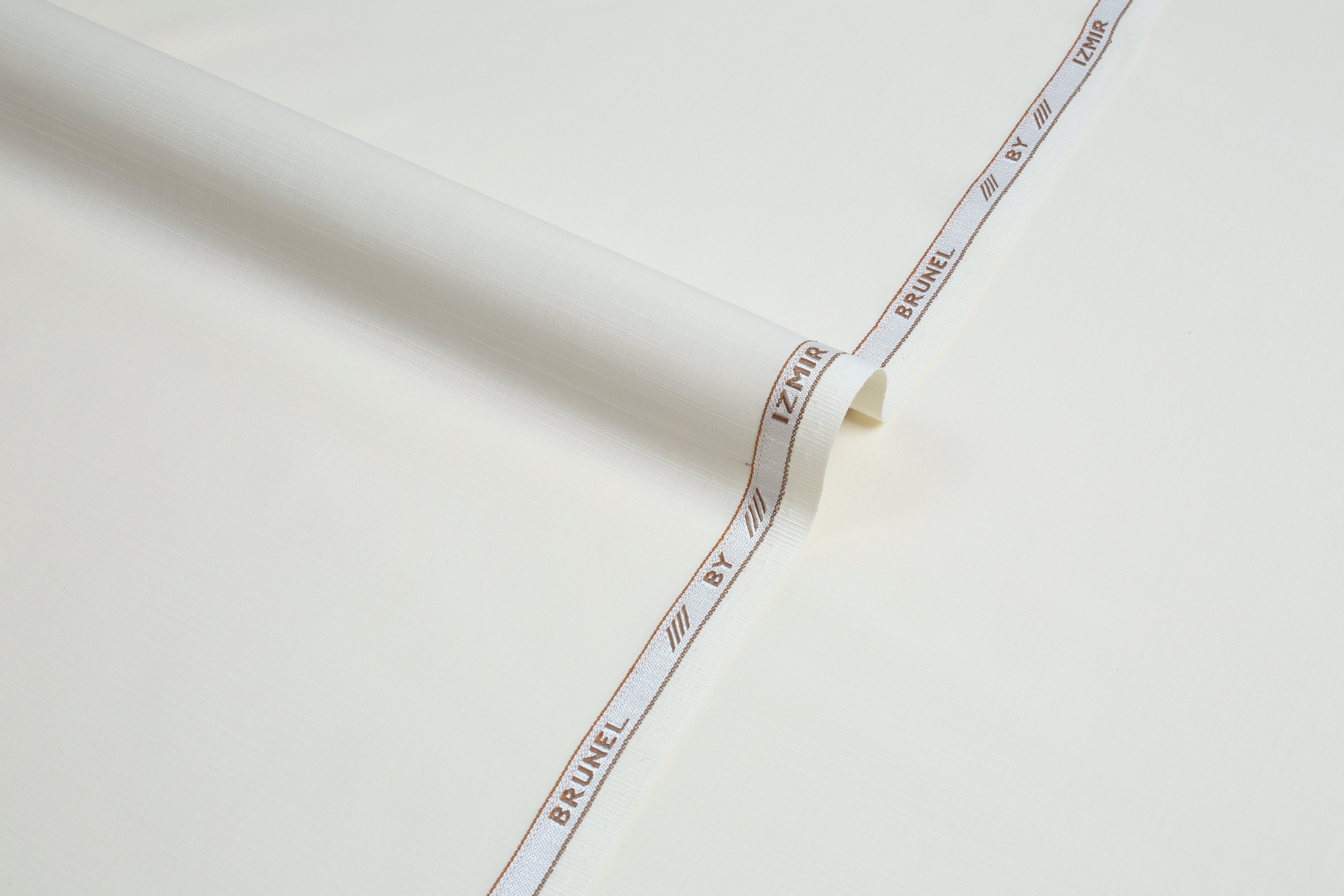 Brunel Cream - Slub Wash & Wear