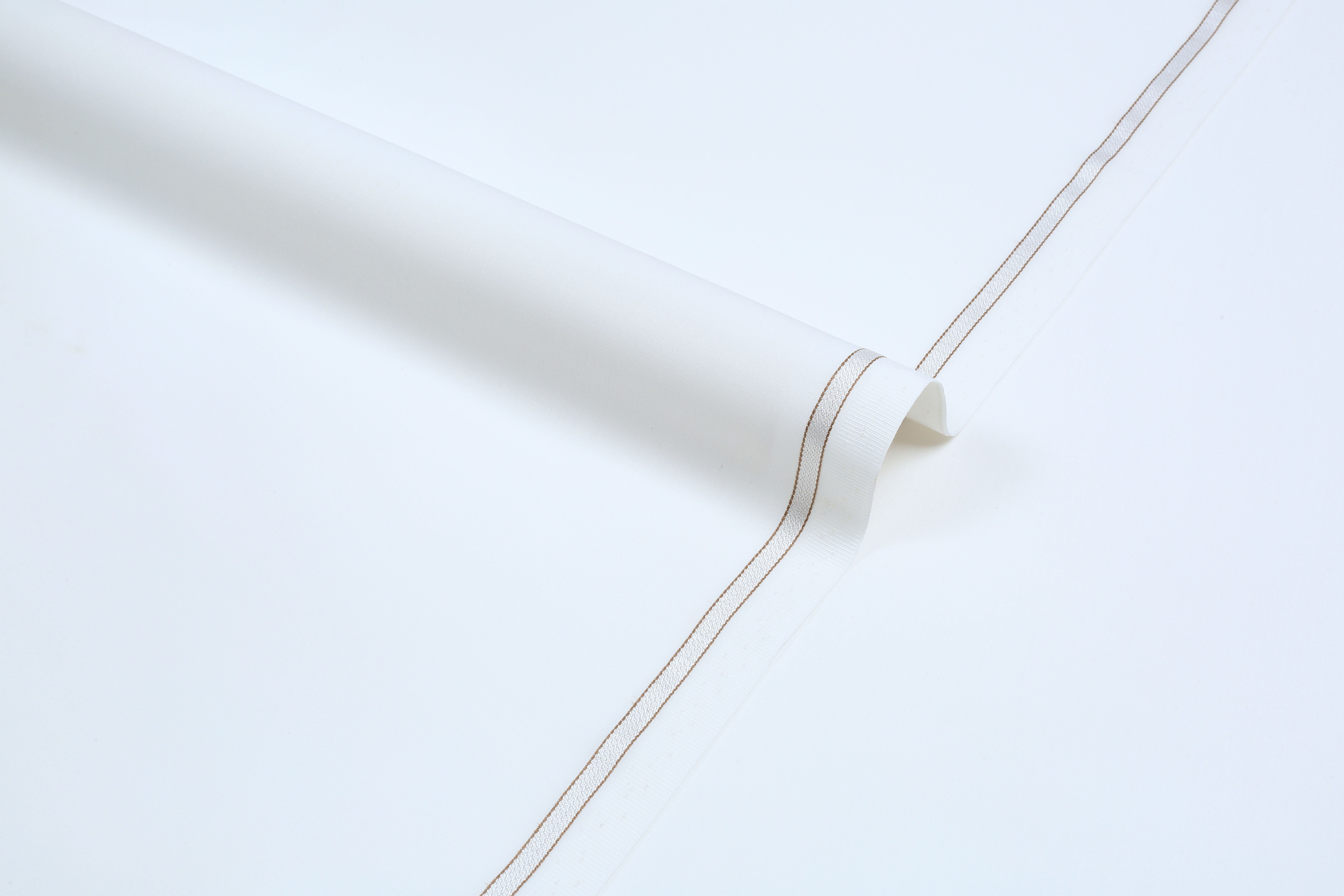 Uxbridge  White - Wash & Wear