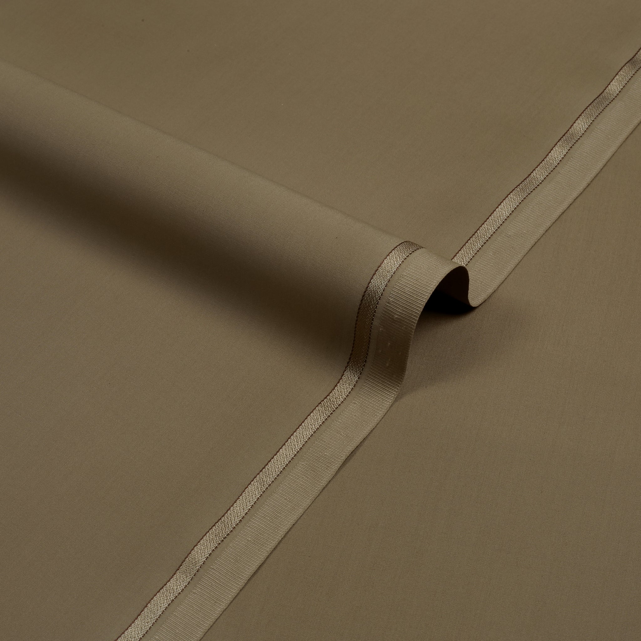 Uxbridge  Warm Khaki - Wash & Wear