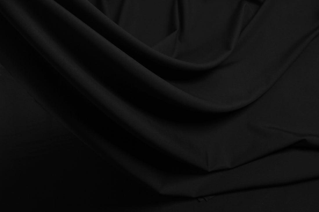 Uxbridge  Black - Wash & Wear