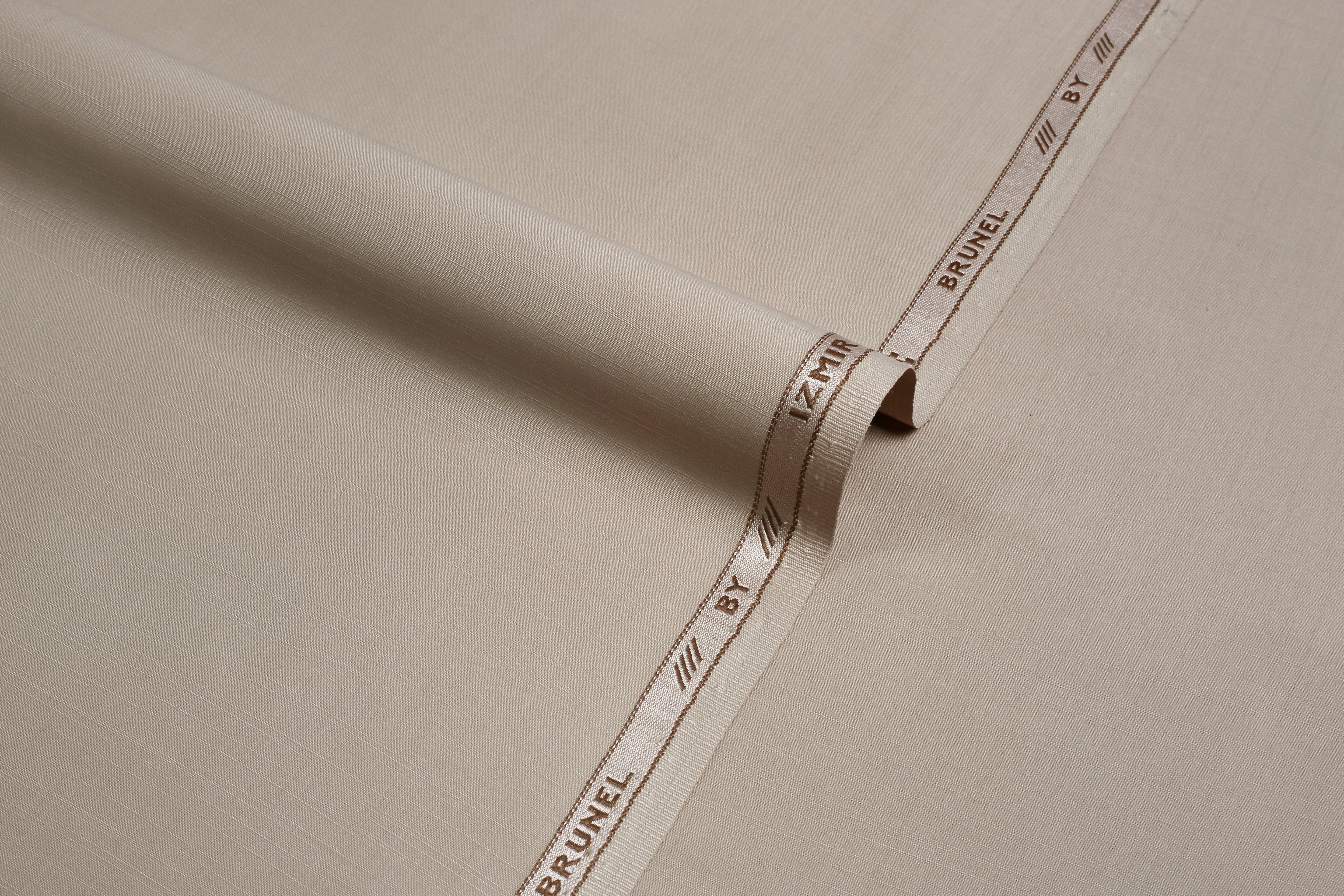 Brunel Light Taupe - Slub Wash & Wear